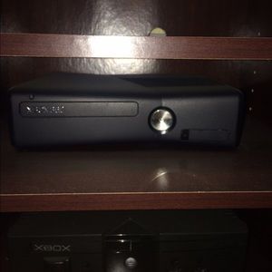 X-box 360 barely used