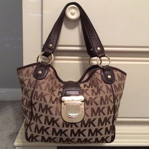 AUTHENTIC MICHAEL KORS BROWN BAG