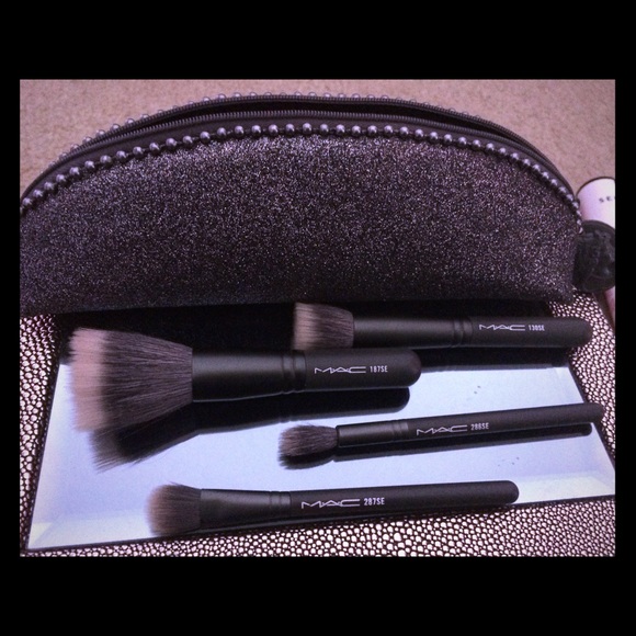 Makeup bundle.Make Me A Offer.