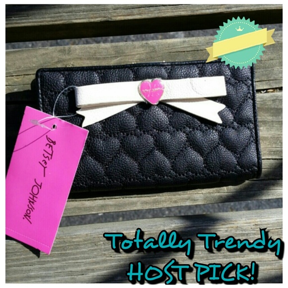 FINAL! HP! Betsey Johnson Black Be Mine Wallet