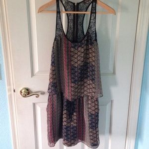 Patterned dress with lace detail