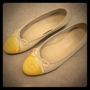 Auth Chanel flat cap toe bow shoes 36