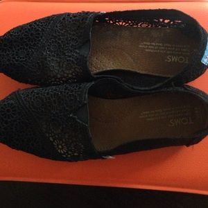 Like New Crocheted Black Toms