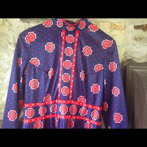 AMAZING VINTAGE DRESS! Polka Dot Floral Maxi - Picture 2 of 4