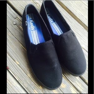 Black Keds