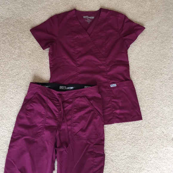 Grey's Anatomy scrubs size small