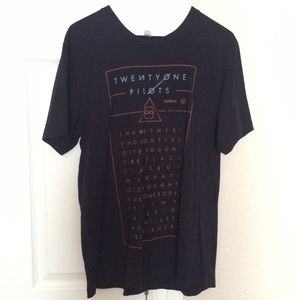 twenty one pilots car radio tee