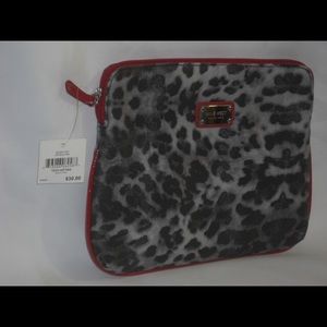 Nine West Cosmetic Case Nwt