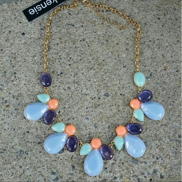 SALE FINAL! Elegant Gold Pastel Statement Necklace