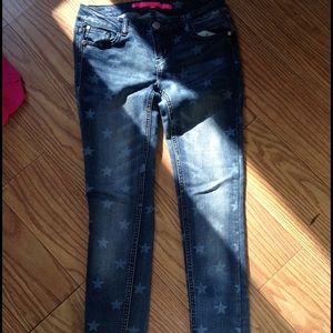 Star print jeans!