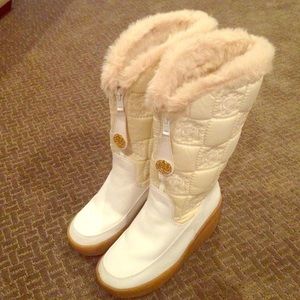 !!!SOLD!!! Juicy Couture Winter Boots