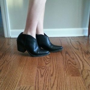 Black Pointed Toe Ankle Booties