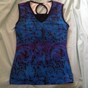 😍Printed workout top