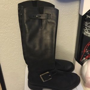 Knee high black timberland boots