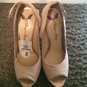 Penny Loves Kenny Heels