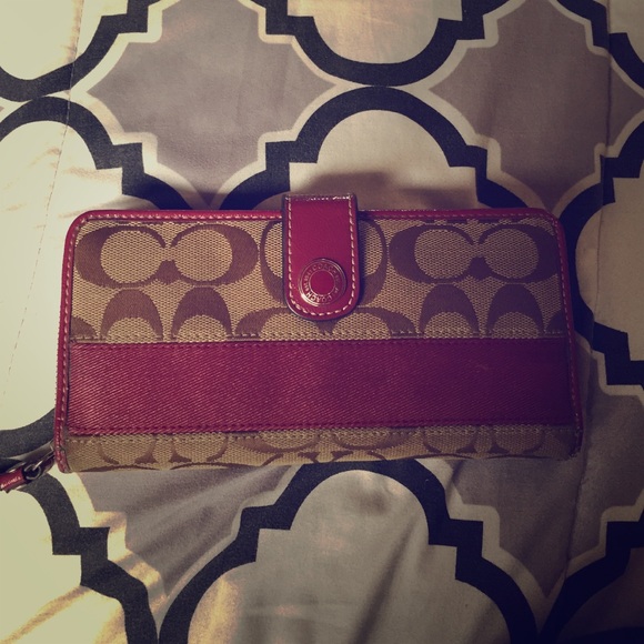 Coach wallet