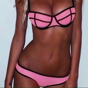 **SOLD** Neon Pink bikini set