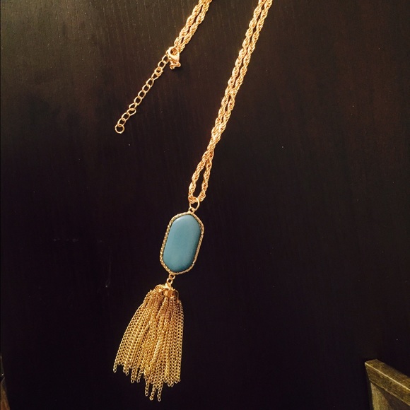 Sold*** Kendra Scott inpired necklace
