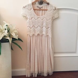 Beautiful Crochet Lace/Soft Tulle Dress