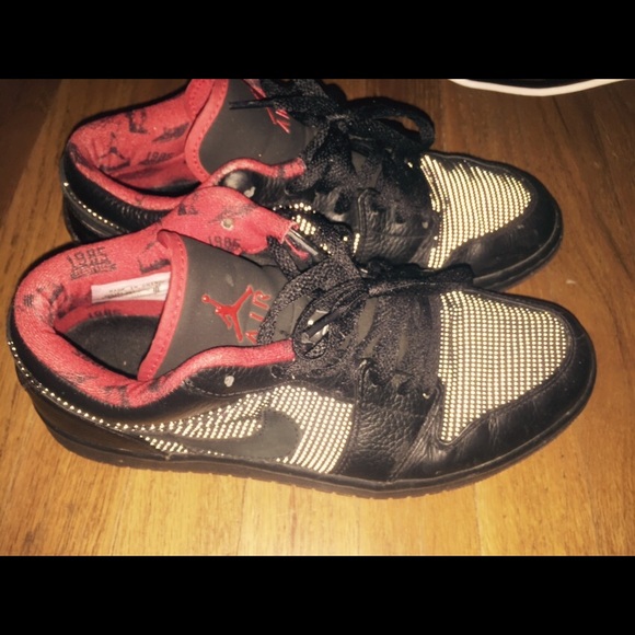 Jordans 1s