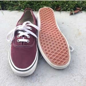 Classic Burgundy Vans👣