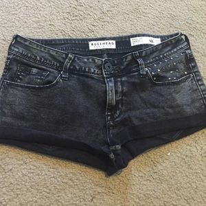Bullhead black jean shorts with studs