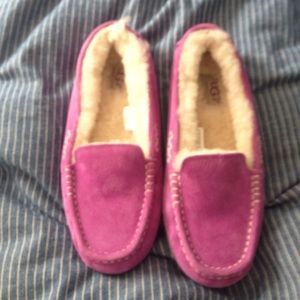 pink ugg slippers