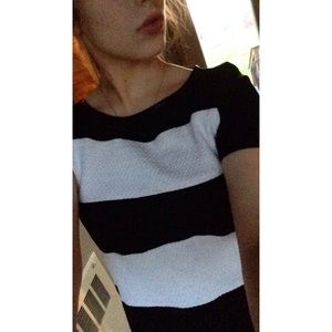 *final price*Express B&W textured shirt