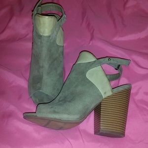 Taupe faux suede booties size 7