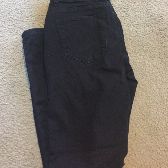 black skinny jeans