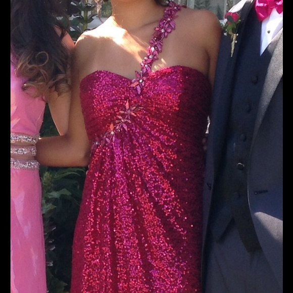 Prom Dress - Picture 2 of 4