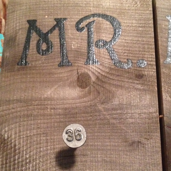 Signs - Picture 2 of 3