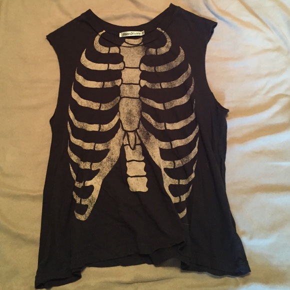 Hot topic loose fitting skeleton tank top