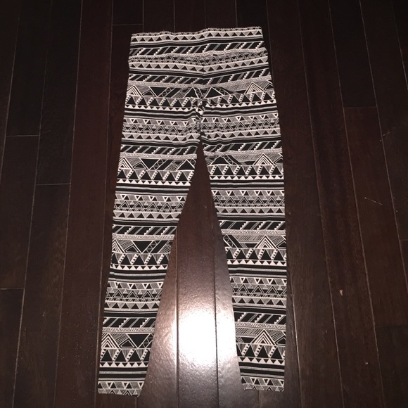 Pink Aztec leggings!