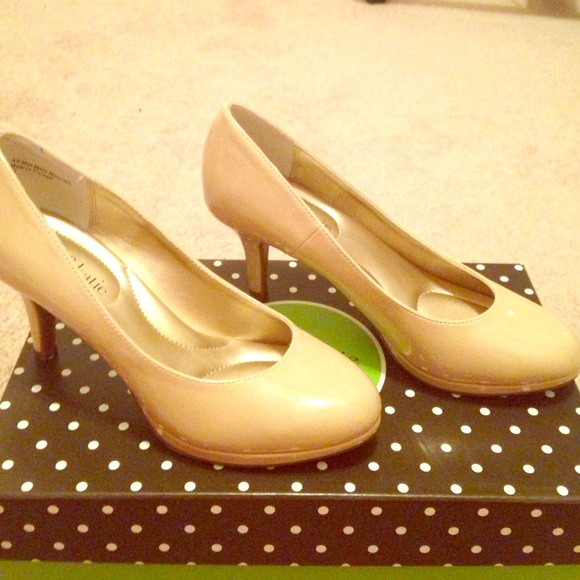 Sexy nude heels