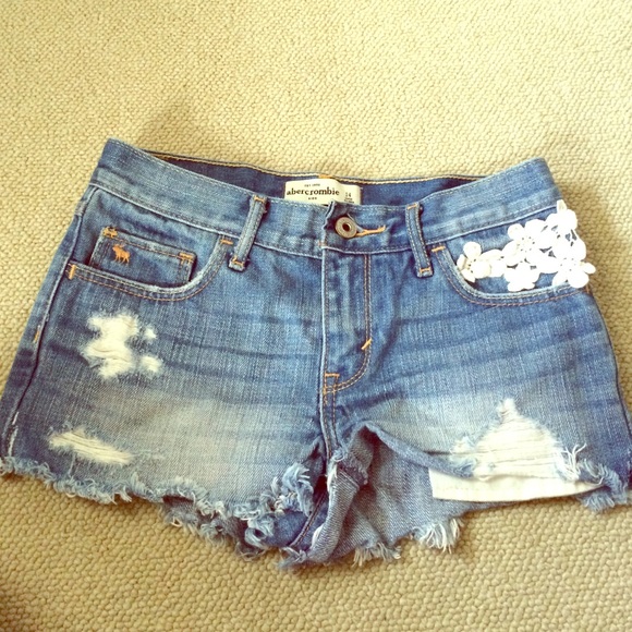 Abercrombie & Fitch Denim - Faded high waisted abercrombie shorts