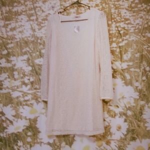 F21 Cream lace/crochet pattern dress