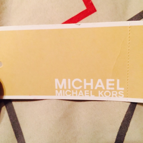 Michael kors cross body - Picture 3 of 3