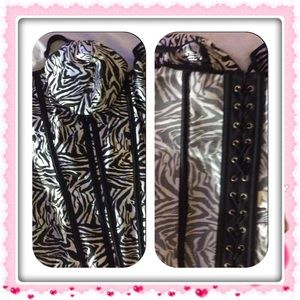 Frederick's  Zebra print