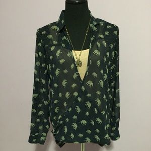 Collared sheer pattern top