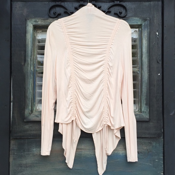 Lovely blush wrap cardigan - Picture 2 of 3
