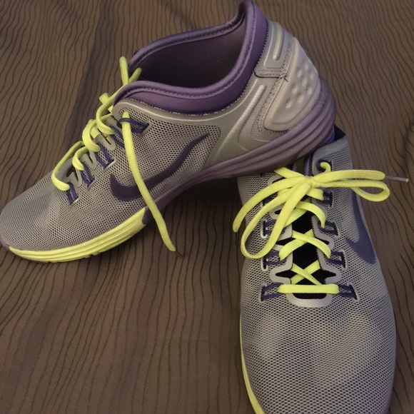 Nike women's workout shoes