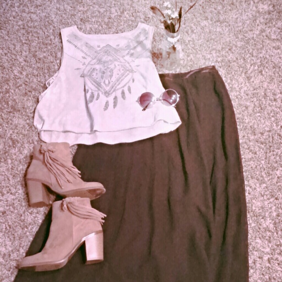 Black maxi skirt - Picture 1 of 2