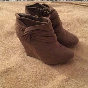 Brown Nude Wedges