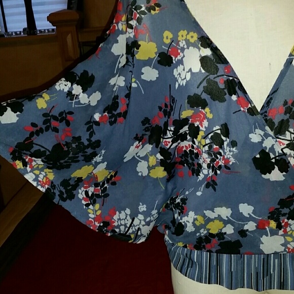 Blouse - Picture 2 of 2