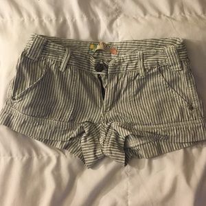 Striped roxy shorts