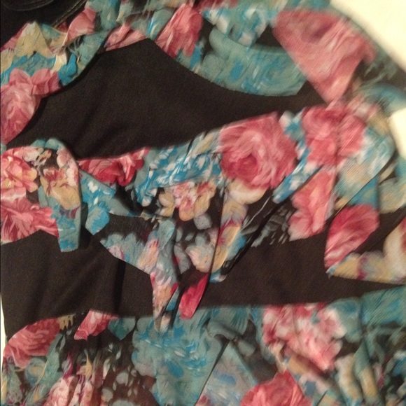 Strapless Top - Picture 2 of 4