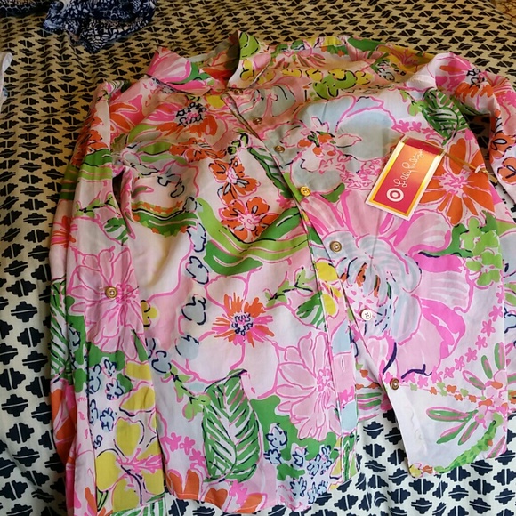 Lilly shirt nosey posie