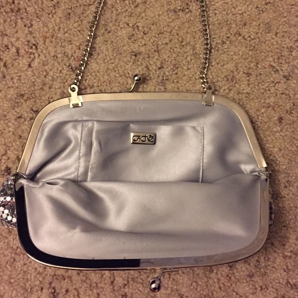 Cache Silver Sequin Chain Clutch Purse - Picture 3 of 7