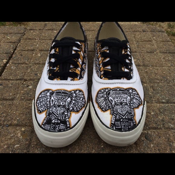 Tribal elephant Keds